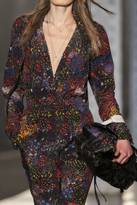 zadig-e-voltaire-clp-rf19-0231.thumb.jpg.54ff1be78fca976526991cbbc08660fa.jpg