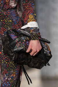 zadig-e-voltaire-clp-rf19-0238.thumb.jpg.a39121999ab31f8ce1789cb5e23a4e61.jpg