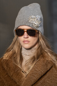 zadig-e-voltaire-clp-rf19-0291.thumb.jpg.86fd77ab319fd966ce34165ec9fd0031.jpg
