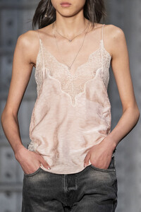 zadig-e-voltaire-clp-rf19-0302.thumb.jpg.002e3344bcf446a680648c9b092075e8.jpg