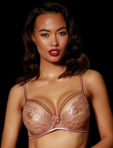 zoe_bra_7_e42d7516-22a3-4040-b0fe-e9a7c486be1a_1400x.progressive.jpg
