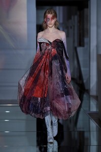 00021-Maison-Margiela-Couture-Fall-19.thumb.jpg.0472a0d785099715511687126a95d58c.jpg