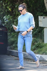       jen130719BZNimage14.jpg