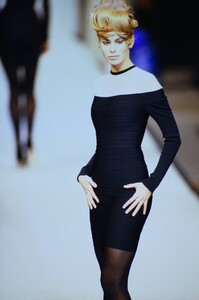 112700342_niki(9).thumb.jpg.dc6d999c38ce5ad71cd04200262e64a1.jpg