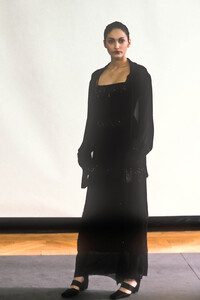 1157058540_Chanel1998WomenRTW117.thumb.jpg.a6535b793a8e1114e30629f5b5815b3c.jpg