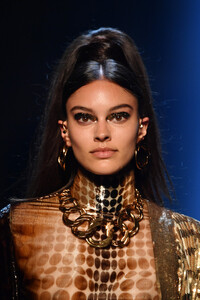 1158935282_JeanPaulGaultierRunwayParisFashionWeekSbj-71Q9cJGx.thumb.jpg.efe79644a5d2c8612a043004fe4dec6b.jpg