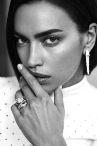 Irina-Shayk-in-Harper’s-BAZAAR-Magazine-Summer-Digital-2019-5.jpg