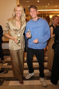 Karolina+Kurkova+Celebrate+40+years+Best+Vogue+2KtXtb0cDfBx.jpg