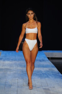 1206052975_TJSwim_04.thumb.jpg.93f39af5446f06c8cd58d28922bae0d5.jpg