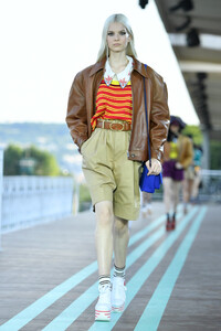 1248483293_MiuMiuClub2020Runwayv3Go_AIFlcox.thumb.jpg.0137ba04d5d89406db1fcd242f046186.jpg