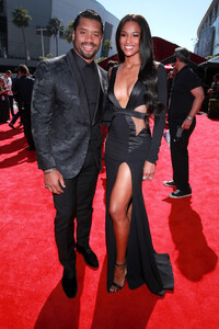 Ciara+2019+ESPYs+Red+Carpet+NrdyKgmJfFLx.jpg