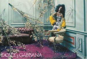 1504736809_LOfficielRussiaNovember200352DG.thumb.jpg.227ff66ed9c6ac9b47e7825809166426.jpg