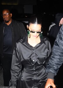 15436866-7197261-V_I_P_guest_list_Larsa_is_a_BFF_of_the_Kardashian_clan_so_it_s_n-a-37_1561896089842.jpg