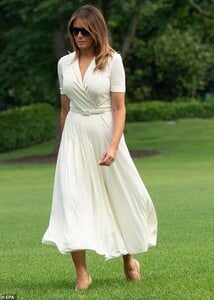 15777264-7224841-Returning_home_Melania_s_trip_to_West_Virigina_comes_after_she_j-m-43_1562599053495.jpg
