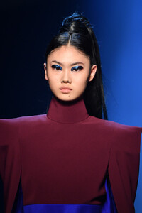 1587958175_JeanPaulGaultierRunwayParisFashionWeekJuGcAeGsPrjx.thumb.jpg.5621ce09eb75700c892ad07064341606.jpg