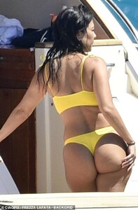 16558172-7291513-She_s_a_natural_Even_without_an_Instagram_filter_the_reality_TV_-a-2_1564193008170.jpg