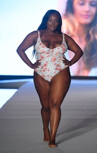 [1162062152] 2019 Sports Illustrated Swimsuit Runway Show During Miami Swim Week At W South Beach - Runway.jpg