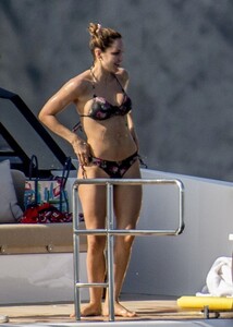       kat040719BZNimage8.jpg
