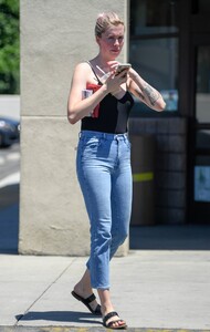       ire120719BZNimage5.jpg