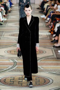 Merel Zoet Armani Privé Fall 2019 Couture 1.jpg