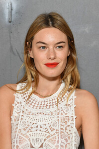 Camille+Rowe+Christian+Dior+Photocall+Paris+2TjVFE-VX8Yx.jpg