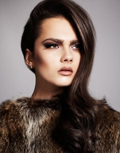 221713739_Chloe-Fur-Creative-2-23-1439346-11x14.thumb.jpg.4ebb609740c1975048160f1b43622018.jpg