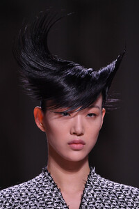 271868452_GivenchyRunwayParisFashionWeekHauteCouturetngnyWUHvW0x.thumb.jpg.59d698f05655941e74840cb4387314a1.jpg