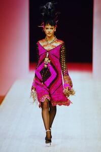 272503355_christian-lacroix-hc-fw-1999(1).thumb.jpg.d573122edf769b9f41573d0065c7aa5e.jpg