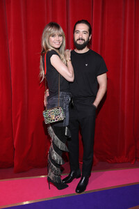 Heidi+Klum+Christian+Louboutin+presents+Loubhoutan+CSl2B544nJWx.jpg