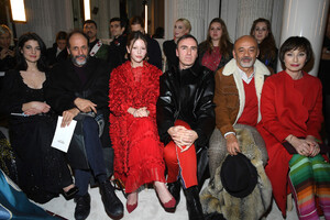 Kristin+Scott+Thomas+Valentino+Front+Row+Paris+VEjx4Od3vTrx.jpg