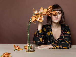 386141385_benholtropselvafashionfloralstyling464.thumb.jpg.31c2ac8feaf5675717bd7130de07b8e9.jpg