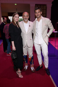 Olivia+Palermo+Christian+Louboutin+presents+QO9NoWg45MJx.jpg