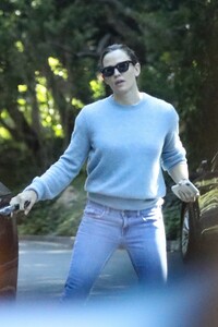       jen130719BZNimage17.jpg