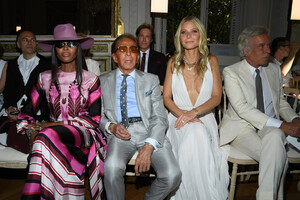 Gwyneth+Paltrow+Valentino+Front+Row+Paris+7_jwgEfUjasx.jpg