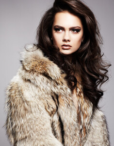 584684811_Chloe-Fur-Creative-2-23-1438987-11x14.thumb.jpg.c1022941f02ec81763c4cb53ae7ca87c.jpg