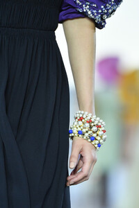 67408866_MiuMiuClub2020RunwayqkWRZKmPUMvx.thumb.jpg.d4b0e7df1e49a6a6b22f3039c2a233c2.jpg