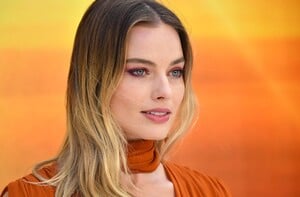        rob300719BZNimage103.jpg