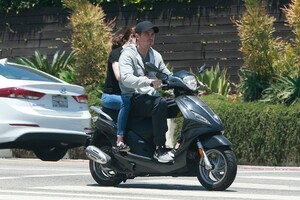      rob170719BZNimage131.jpg