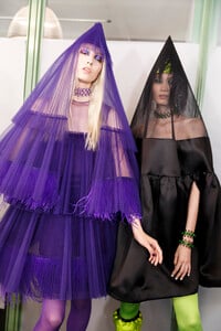 858435770_gaultier-hc-bks-m-rf19-1547(1).thumb.jpg.7e2d9650faf2fb43bd4caece8172e4b5.jpg