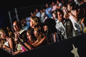 Adriana-Lima-en-Starlite.thumb.jpg.84d3f41b0a445cd951c0b0cdfecc61b6.jpg