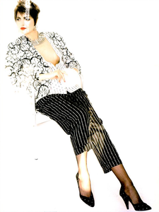 Bailey_Vogue_Italia_January_1985_02.thumb.png.5812151a16e5ff9d336fffca30e5a9cc.png