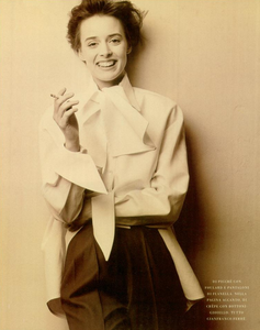 Camicie_Bianche_Demarchelier_Vogue_Italia_July_August_1988_03.thumb.png.62cafad199cfc57e4e4e29aefe5760ae.png