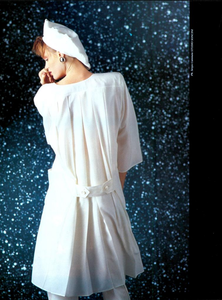 Caminata_Mariella_Burani_Spring_Summer_1985_07.thumb.png.d59814e56e31e4bfc81fb0cc633a0c00.png