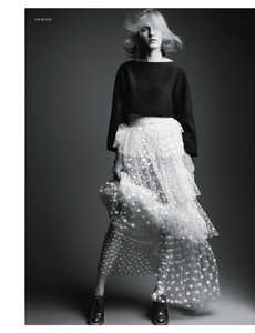 Demarchelier_Chloe_Fall_Winter_13_14_01.thumb.png.0842c10f701dd07df5f0514d3af62aeb.png