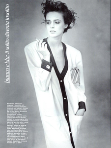Demarchelier_Vogue_Italia_January_1985_11.thumb.png.3e3f12d6ae78566850328cb417b9cc20.png