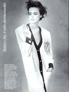 Demarchelier_Vogue_Italia_January_1985_11.thumb.png.f69a960d980d724a7877681a03562f2e.png