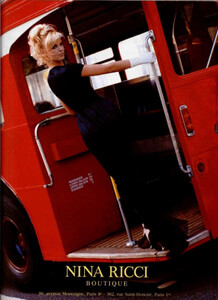 Eva_Issermann_Nina_Ricci_Spring_Summer_1996_01.thumb.jpg.3ea5dee380594c1c8c3fb34e0a8422e7.jpg