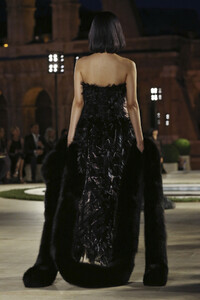 Fendi-PO-HC-clp-F19-0030.thumb.jpg.5dbef716ff6d219f0068792b6abc9c87.jpg