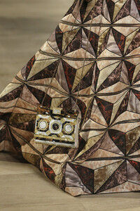 Fendi-PO-HC-clp-F19-0046.thumb.jpg.70fbeff534a6f3ed3cc08a3620bb0e8c.jpg