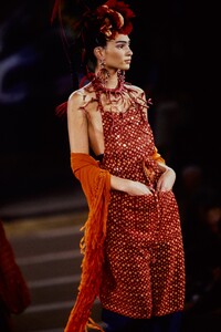 JEAN-PAUL-GAULTIER-SPRING-1998-RTW-121.jpg